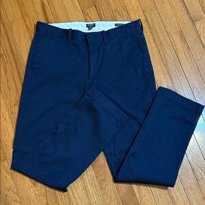 EUC JCrew Men's Navy Pants 31x32